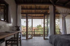 Hachi Homestay & Spa