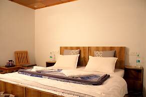 Karma Lodge