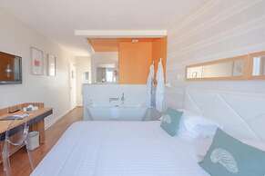 Hôtel Baie des Anges & Spa marin