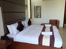 Hotel Florence and Banquets By Elite Sol