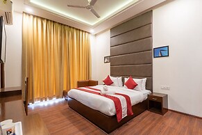 Hotel Florence and Banquets By Elite Sol