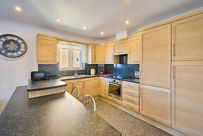 Host Stay Hunton Court