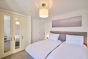 Host Stay Hunton Court