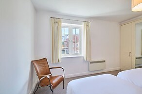 Host Stay Hunton Court