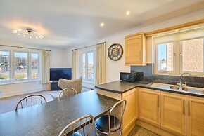 Host Stay Hunton Court