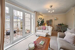 Host Stay Trinity Way