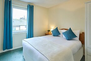 Host Stay Trinity Way