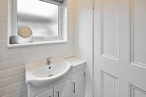 Host Stay Queen Street Apartment