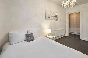 Host Stay Queen Street Apartment