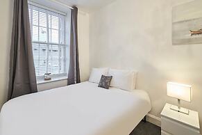 Host Stay Queen Street Apartment