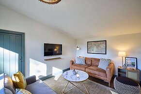 Host Stay The Lodge