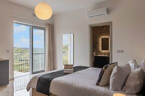 Magnifica Gozitan Villa Pool And Jacuzzi