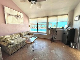 BreMar85 - Private Place Adults Only