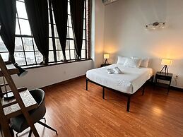 Sosuite 2BR Apt w W D Gym On-site Restaurant