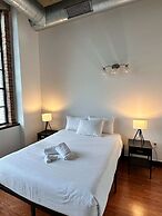 Sosuite 2BR Apt w W D Gym On-site Restaurant