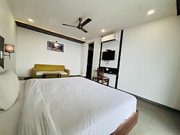MOUNTAIN BREEZE RESORT