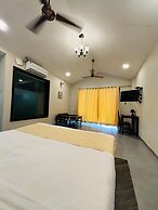 MOUNTAIN BREEZE RESORT