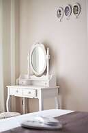 Oliver Suites by Ulysses Apartments