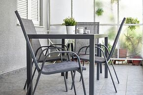 Oliver Suites by Ulysses Apartments