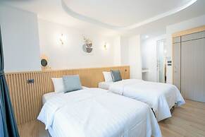 Phunaya Phuket Oldtown Hotel