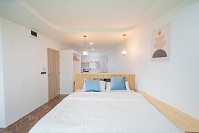 Phunaya Phuket Oldtown Hotel