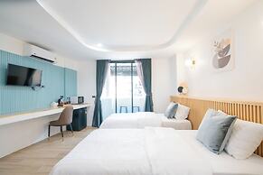 Phunaya Phuket Oldtown Hotel