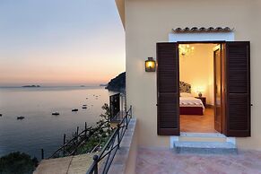 Villa Torre Sponda Private Beach