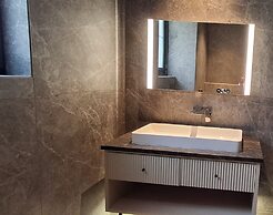 Rosastays Aarnalaya Shimla