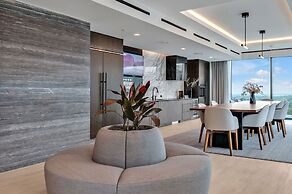 High-rise Apt Raleigh Free Parking Sunset View 1