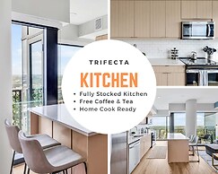 High-rise Apt Raleigh Free Parking Sunset View 1