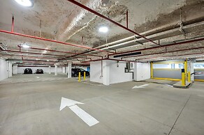 High-rise Apt Raleigh Free Parking Sunset View 1