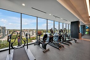 High-rise Apt Raleigh Free Parking Sunset View 1