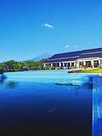 RITZY ARCADIA COTTAGES