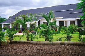 RITZY ARCADIA COTTAGES