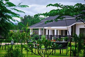 RITZY ARCADIA COTTAGES