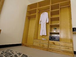 RITZY ARCADIA COTTAGES