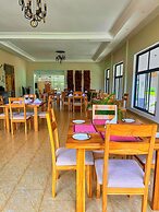 RITZY ARCADIA COTTAGES