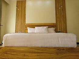 RITZY ARCADIA COTTAGES