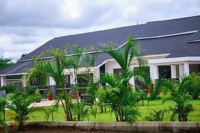 RITZY ARCADIA COTTAGES