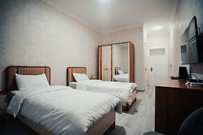 Bagishamol Hotel