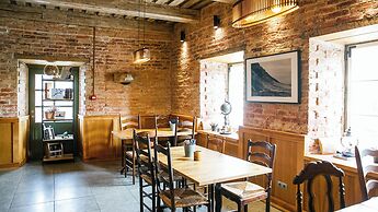 Ungru Guesthouse and Restaurant