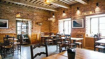 Ungru Guesthouse and Restaurant