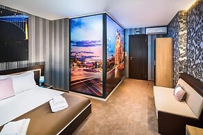 Central Point Boutique Hotel