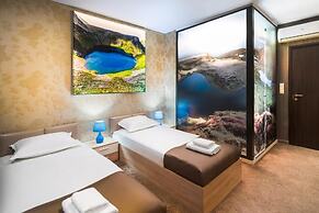 Central Point Boutique Hotel