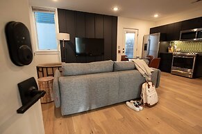 Sosuite 1BR Apt w Patio W D Sofabed