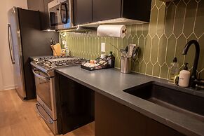 Sosuite 1BR Apt w Patio W D Sofabed