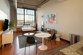 Sosuite Studio Penthouse w W/d, Gym, On-site Bar