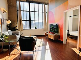 Sosuite 2BR Apt w W/d, Gym, On-site Restaurant