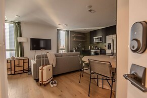 Sosuite NEW 2BR Apt w W D Split Level