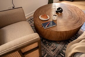 Sosuite NEW 2BR Apt w W D Split Level